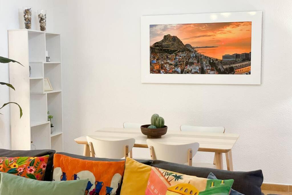 Coqueto Y Amplio Apartamento A 15 Min De La Playa Alicante Luaran gambar